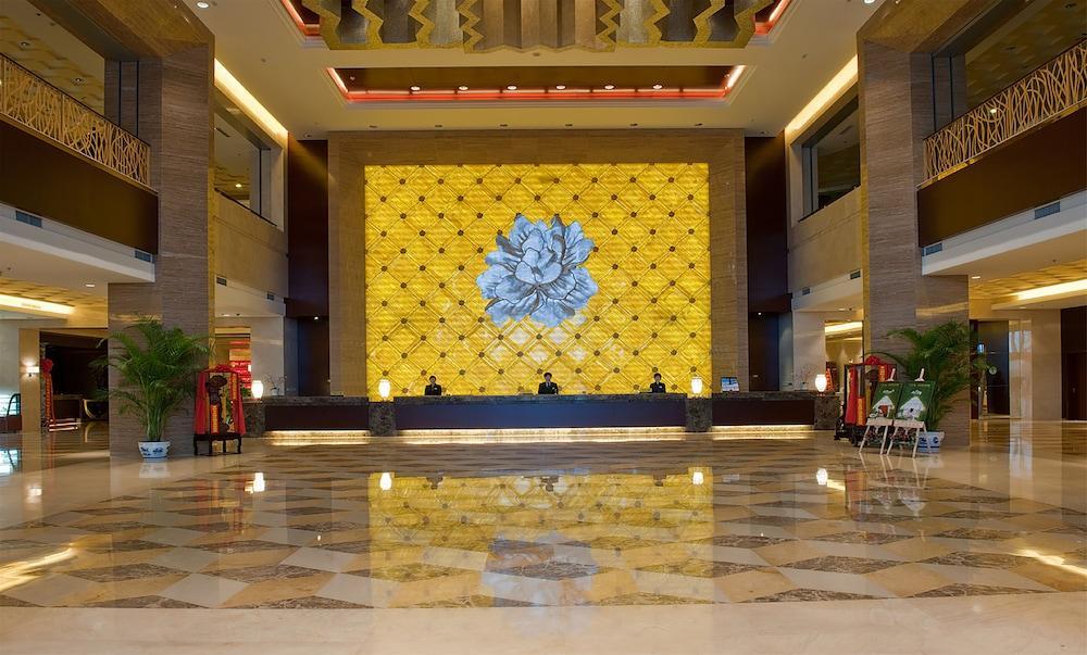 Golden Mountain International Hotel Laiyang Exterior photo
