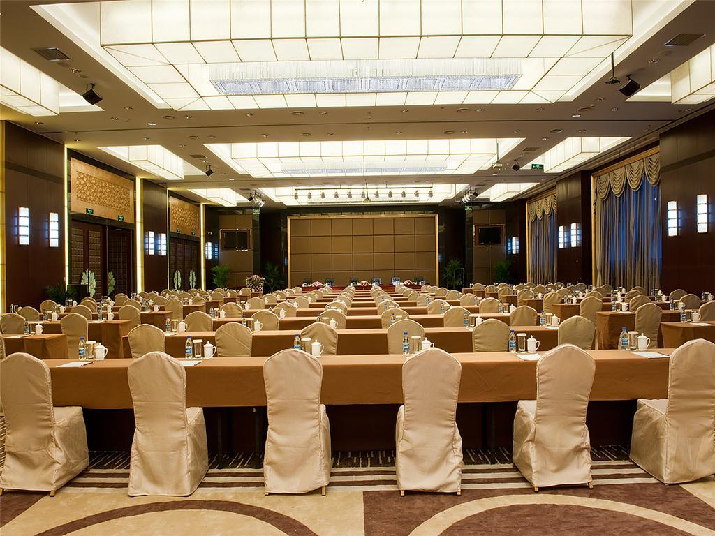 Golden Mountain International Hotel Laiyang Exterior photo